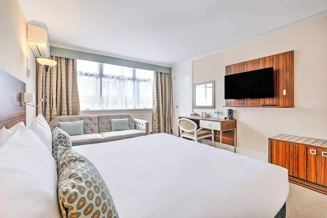 Accessible Double Room, Dancenter Lux Resort London City M25 3/8