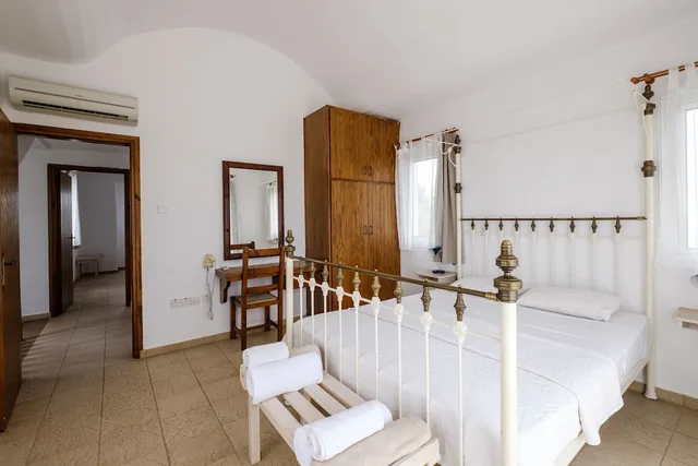 3 Bedrooms, Villa, 1 Queen and 4 Single Beds, Beach Front، Thalassines Beach Villas 1/3