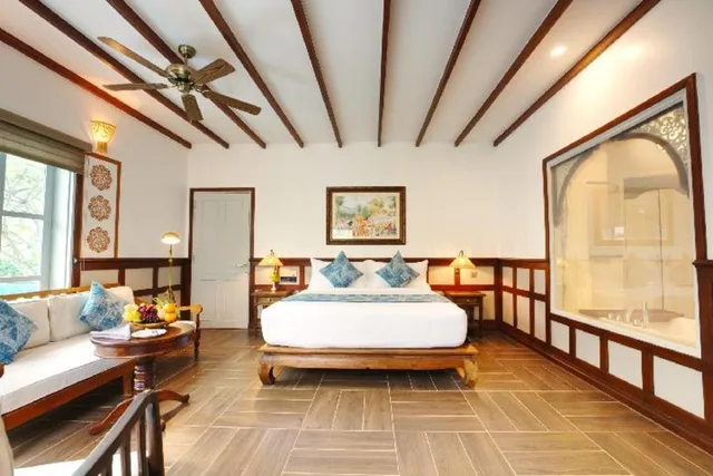Room, King Bed, Pool Access، Mybanlao Hotel 8/10
