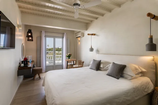 Superior, Twin Beds, Poseidon 1/2