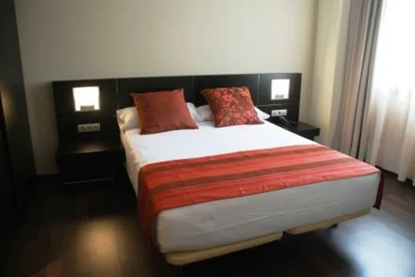 Room, Single, Twin Beds, AURA 4/5