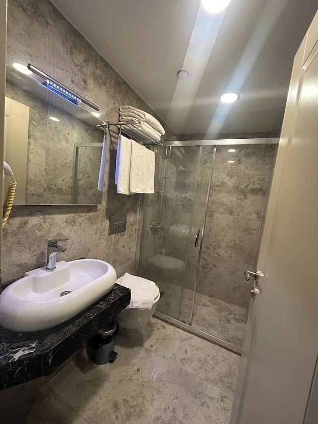 غرفة قياسية بسرير كوين بإطلالة على المدينة، Amara Old City Hotel and Spa 9/10