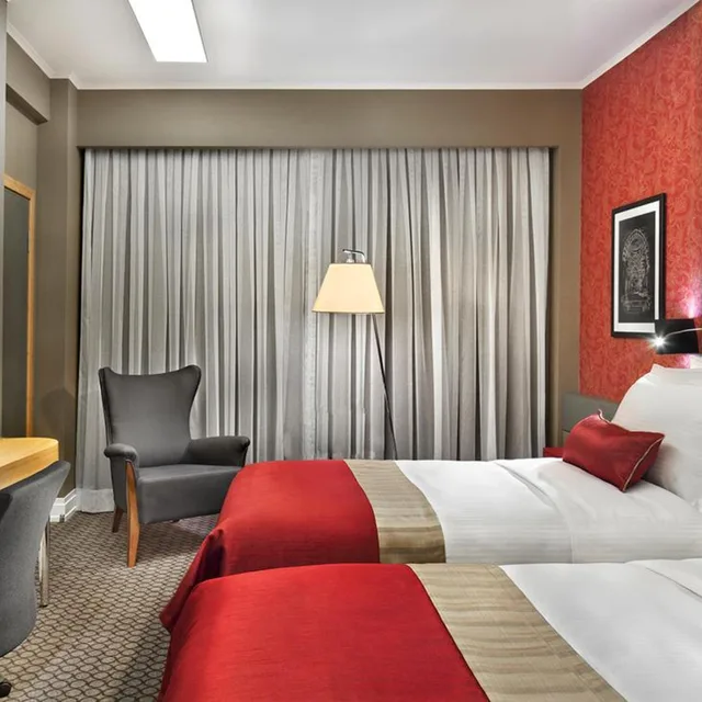 غرفة سوبيريور بسريرين منفصلين بإطلالة على المدينة، Ramada Plaza by Wyndham Eskisehir 3/8