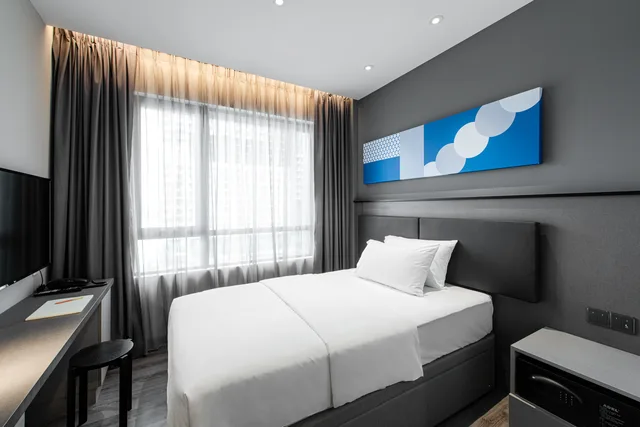 Thinker Two - Type 2 (02 Queen Sized Beds)، Komune Living 1/4