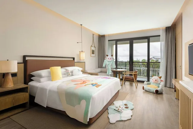 غرفة ديلوكس بسريرين مزدوجين بإطلالة على الحديقة، Marriott Yalong Bay 2/10