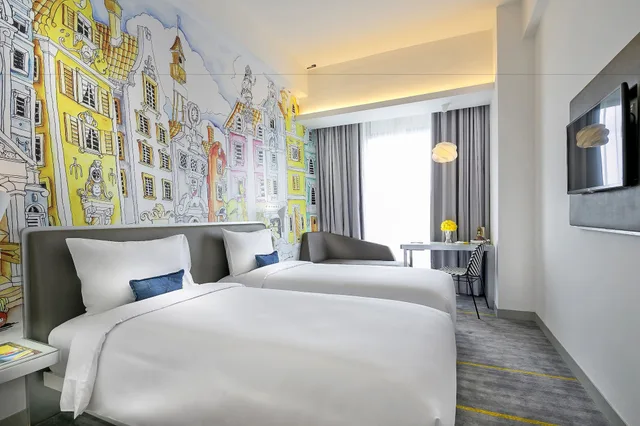 Yello, Standard, Twin Beds، Yello Hotel Harmoni Jakarta 1/3