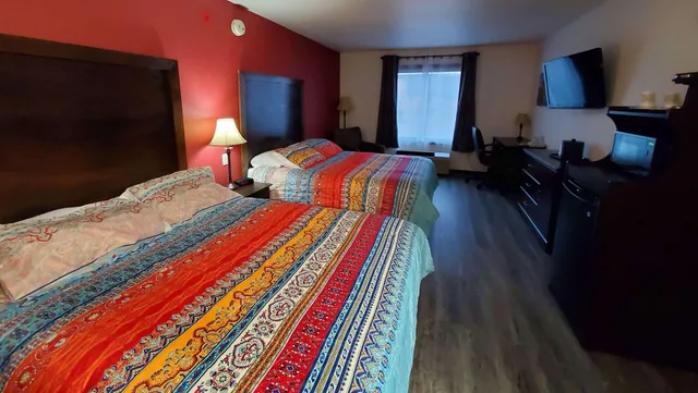 جناح بسريرين كوين، Jasper Ridge Inn Ishpeming 2/3