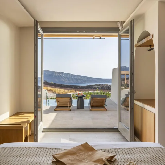 Majestic, Sunset, Suite, King Bed, Sea View, Hot Tub, with Pool، SANTO MINE OIA SUITES 3/3