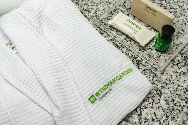 غرفة بزنس بسريرين مزدوجين، Wyndham Garden Guayaquil 7/7