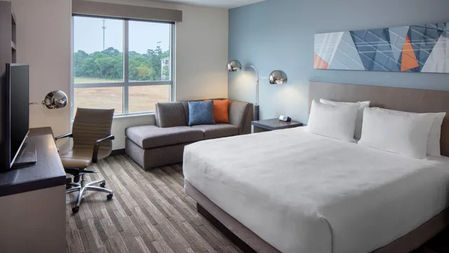 غرفة بسرير كينج، Hyatt House Charleston Mount Pleasant 1/2