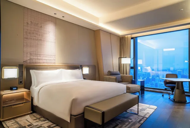 Executive, King Bed, JW Marriott Hotel Xi'an 1/10
