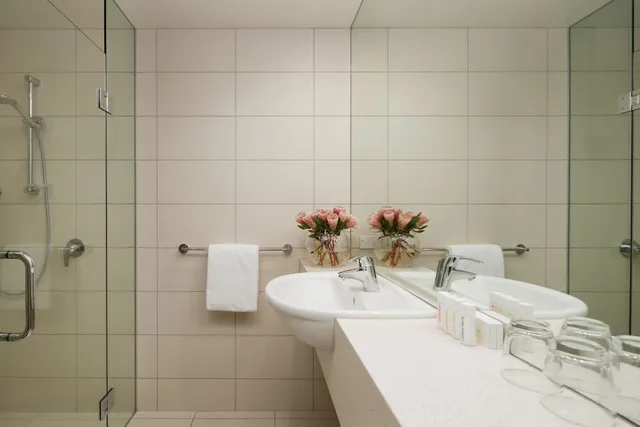 غرفة حصرية بريميير بسرير كينج، Rydges Latimer Christchurch 2/2