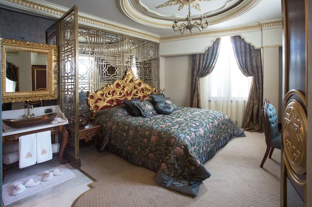 Grand, Deluxe, King Bed, Golden Horn View، DaruSultan Galata 3/3