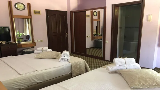 Superior, Multiple Beds، Karyatit 2/8