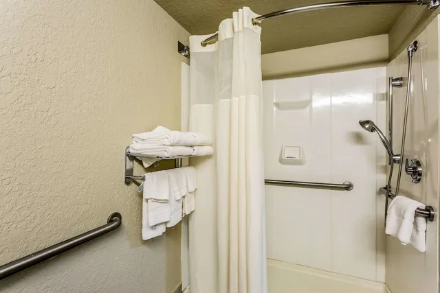 غرفة قياسية بسريرين كوين، Quality Inn and Suites El Paso I-10 6/6