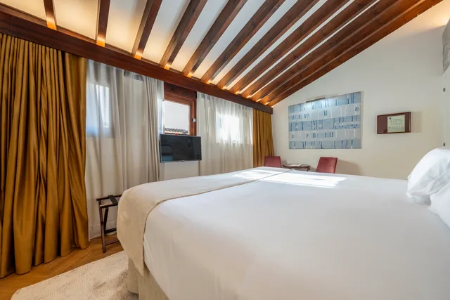 Superior, Double Bed, Palacio Ca Sa Galesa 2/4
