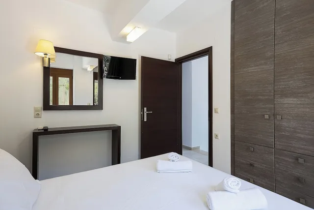4 Bedrooms, Villa, Twin Beds, 2 King Beds, Bunk Bed, Two Story, Sofa، Pantheon Villas 4/10