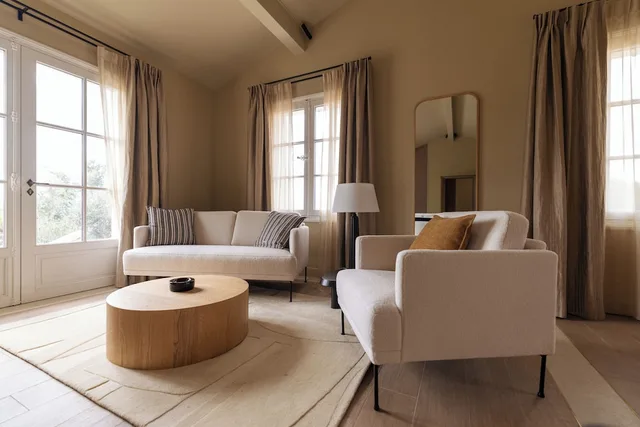 جناح بسرير كوين، Chateau de la Gaude 3/6