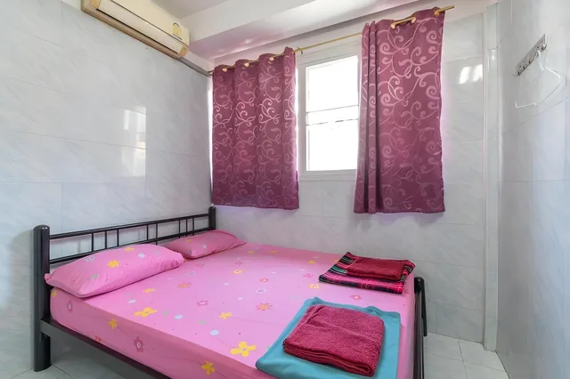 Room, 2 Double Beds, Shared Bathroom, New Central Guesthouse 1/1
