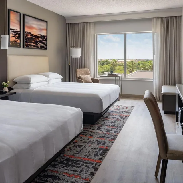 غرفة قياسية بسريرين كوين بحوض استحمام لذوي الإعاقة، Fort Lauderdale Marriott Coral Springs Hotel & Convention Center 3/10
