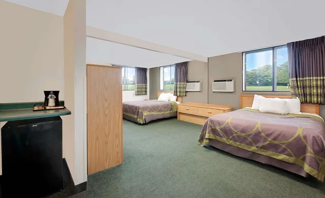 جناح استوديو بسريرين كوين، Fairbridge Inn And Suites 1/7
