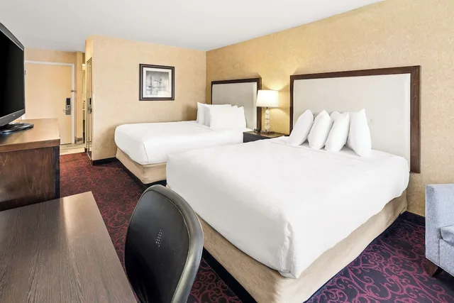 غرفة قياسية بسريرين كوين يُسمح فيها بالحيوانات الأليفة، Best Western Coral Hills 5/5
