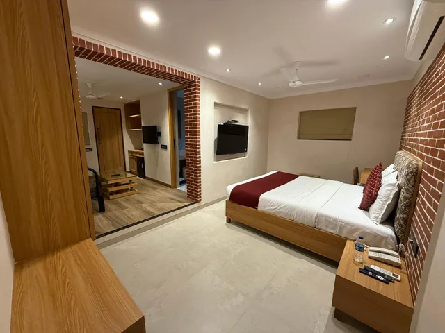 جناح، Hotel Beach Garden 1/1