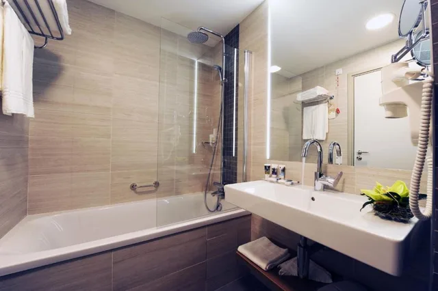 غرفة بسرير كينج، Mercure Bucharest City Center 4/4