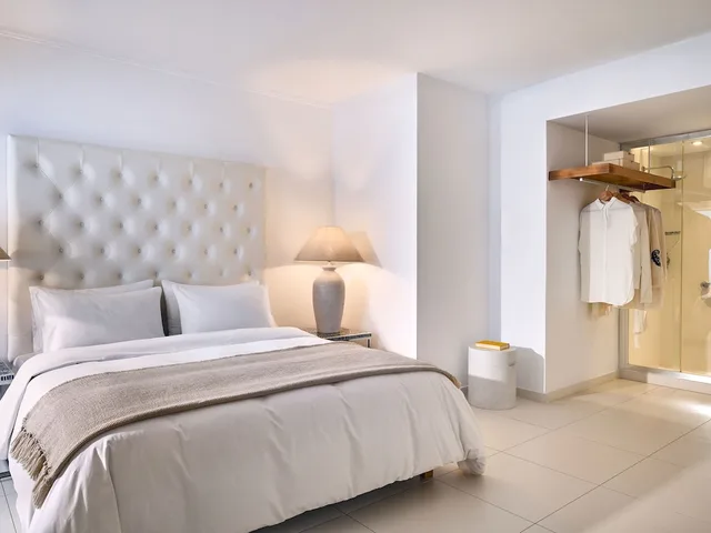 White, Family, King and Twin Beds, Sea View, Grecotel LUXME White 2/10