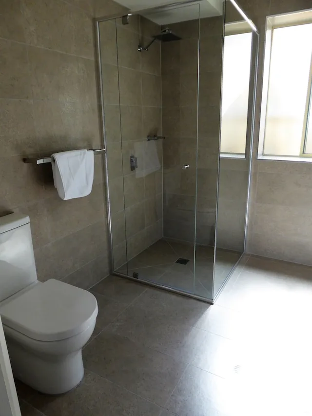 شقة ديلوكس بسرير كوين وسرير مزدوج بغرفتي نوم، Lifestyle Apartments At Ferntree 4/5