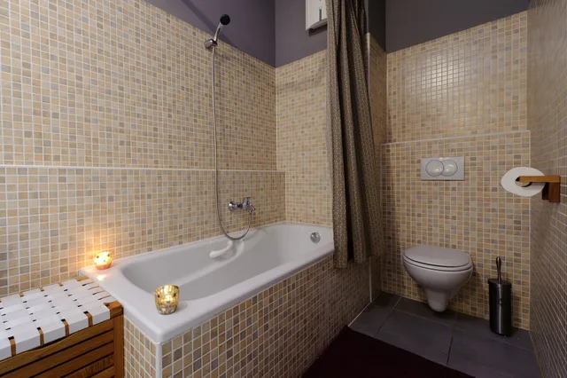 شقة بسريرين مزدوجين بغرفتي نوم مع أريكة، Central Passage Apartments 8/9