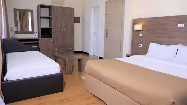 غرفة ديلوكس بسرير مزدوج وسرير فردي، Venetian Hotel 1/10