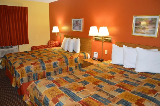 غرفة بسريرين كوين للمدخنين، Burnsville Inn & Suites (ex Americas Best Value Inn-Burnsville/Minneapolis) 1/2