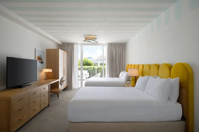 غرفة بسريرين كوين بإطلالة على المدينة مع أريكة لذوي الإعاقة، Renaissance Orlando Resort - Disney Springs Area 3/10