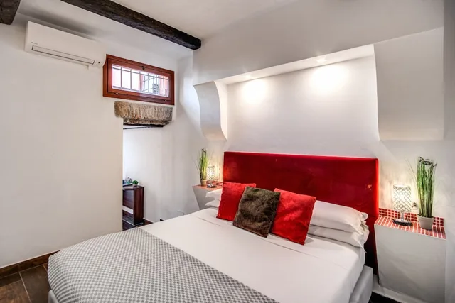 جناح بسرير كوين وسريرين منفصلين، Tritone Top House 2/7