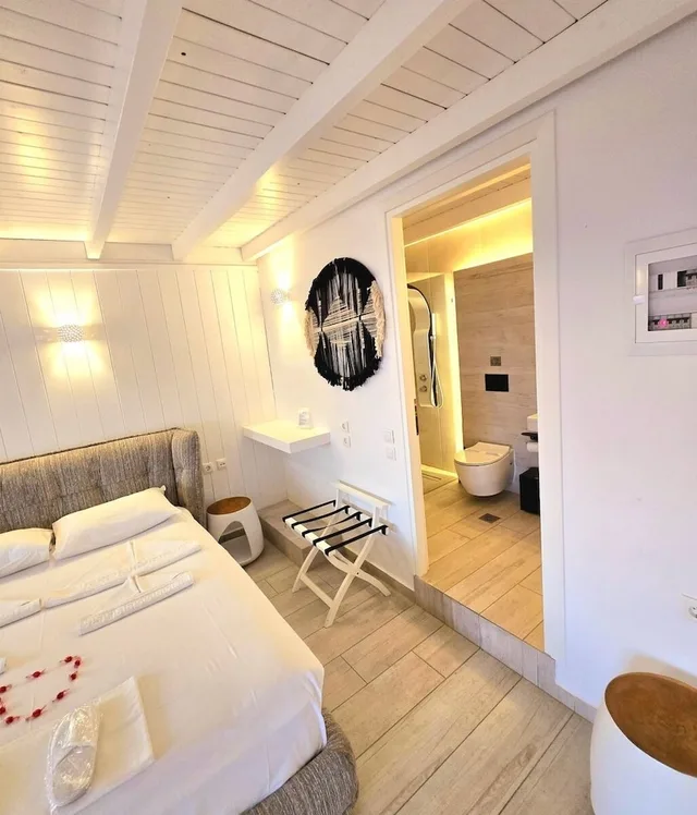 غرفة سوبيريور بسرير كوين بإطلالة على البحر، Afrodite Hotel 4/9