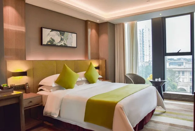 غرفة سوبيريور بسرير كينج، Ramada by Wyndham Leshan 4/10