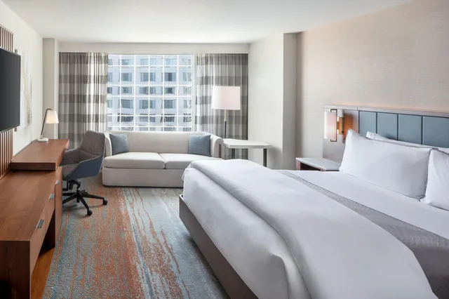 غرفة كلوب بسرير مزدوج بإطلالة على المدينة، The Westin Buckhead 2/6