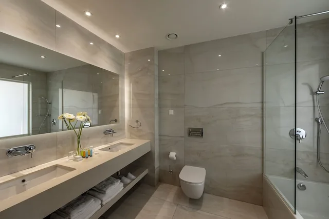 1 Bedroom, Superior, 1 Queen and 1 Single Bed, Land View, City View, Balcony، Chrysomare Beach Hotel & Resort 3/9