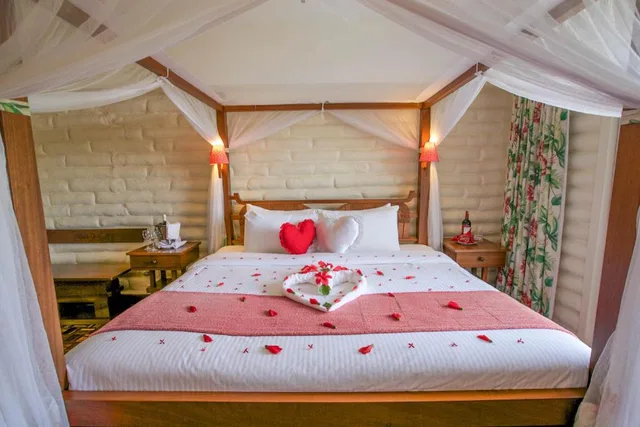 Resort, Suite, Double Bed, Living Area، Taita Hills Safari Resort And Spa 1/4