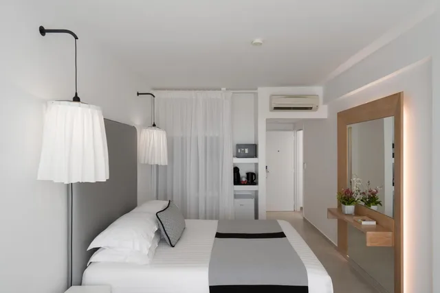 Room, Double Bed, Garden Floor، Aressana Spa Hotel and Suites 5/10