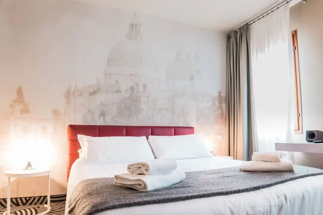 غرفة سوبيريور بسرير كوين بإطلالة على القناة، Hotel Cannaregio 2357 2/3