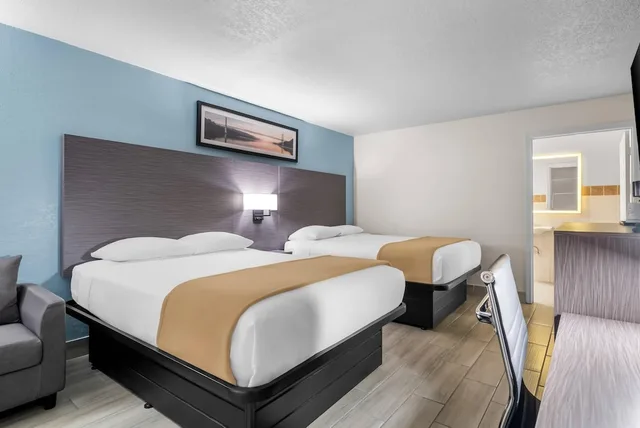 غرفة بسريرين كوين لذوي الإعاقة، Rodeway Inn Lake Wales - Winter Haven 3/9
