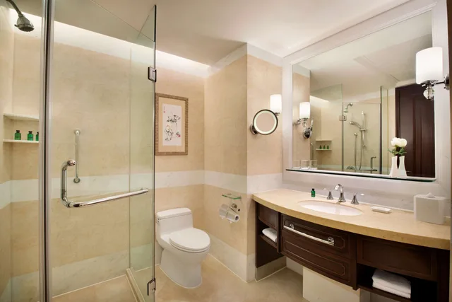 Deluxe, King Bed, River View, Shangri La Guilin 4/5