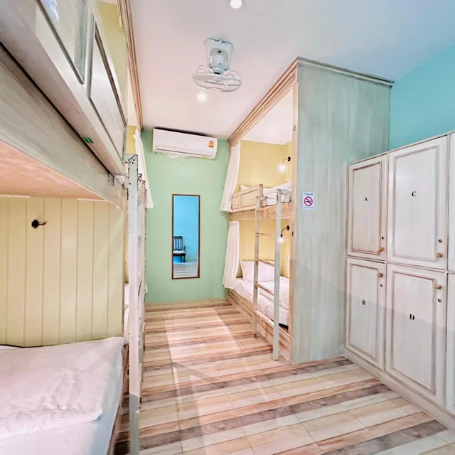 سكن مشترك مختلط بستة أسرّة بحمام مشترك، The Luna Hostel 1/6