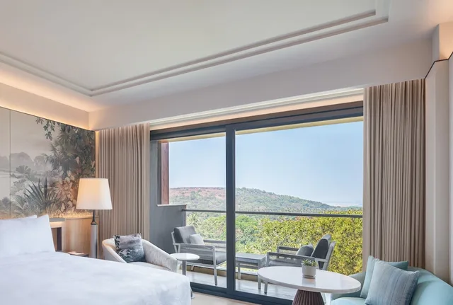 جناح فاخر بسرير كينج بإطلالة على الحديقة، JW Marriott Goa Vagator 3/6