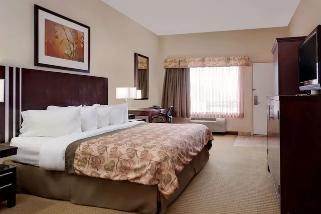 جناح بسرير كينج، Ramada Lac La Biche 3/10