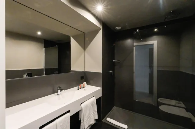 غرفة بسرير مزدوج أو سريرين منفصلين مع سرير إضافي، Hotel Punta Tipa 10/10