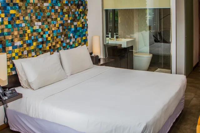 غرفة سوبيريور بسرير مزدوج بشرفة، Hotel Me Colombo 4/7