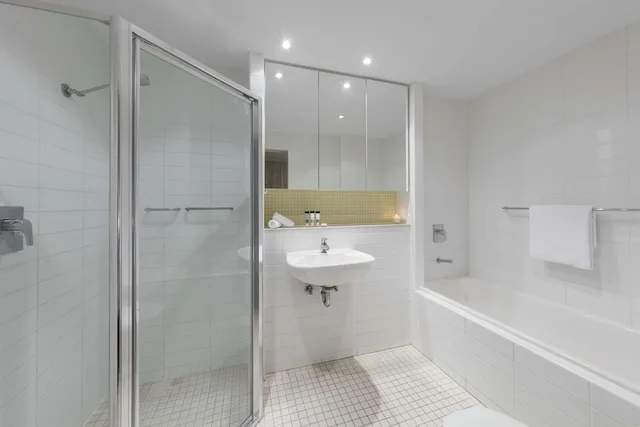 Oaks Glenelg Liberty Suites, Adelaide 18/80